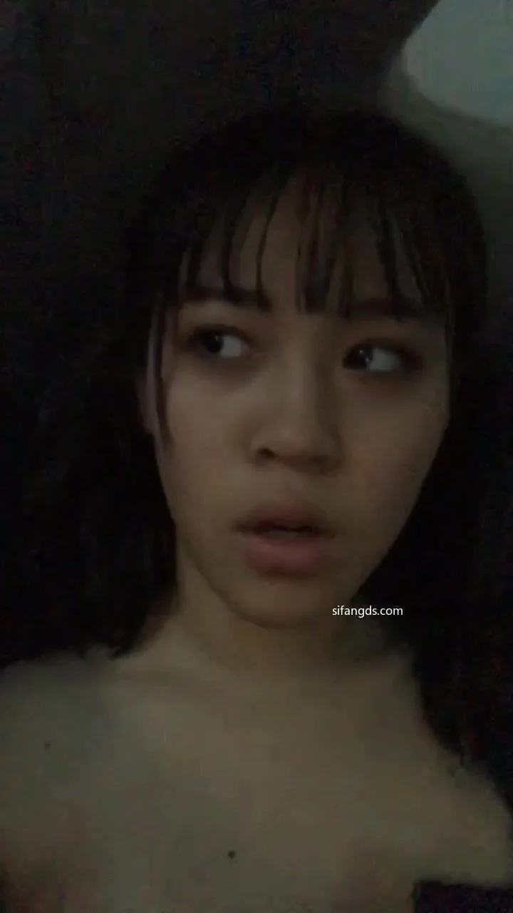 dam-nu-tq-thich-lam-slave-tu-quay-clip-khoa-than-show-hang-public-bat-ke-o-dau-4