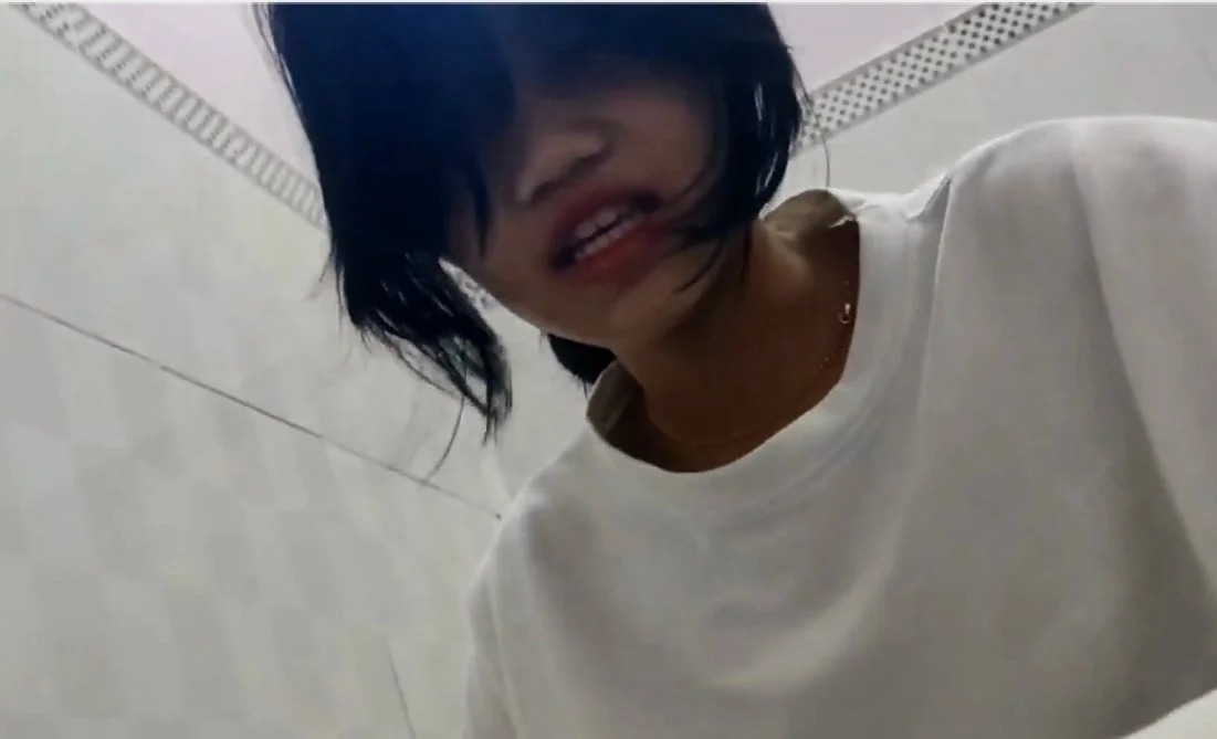 du-be-k10-vao-phong-anh-chi-so-ti-thoi-xong-pha-trinh-luon